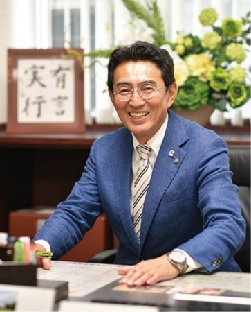 横町 芳隆
